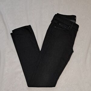 7 For All Mankind Roxanne jeans with Crystal back‎ Pockets. Black. Size 26.